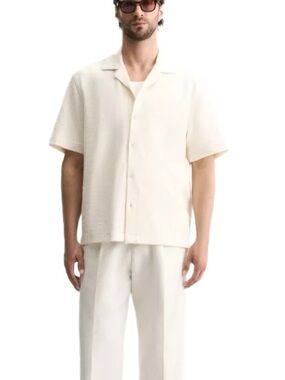 Zara Men's Short Sleeve Camp Shirt in Off-White  Size XL